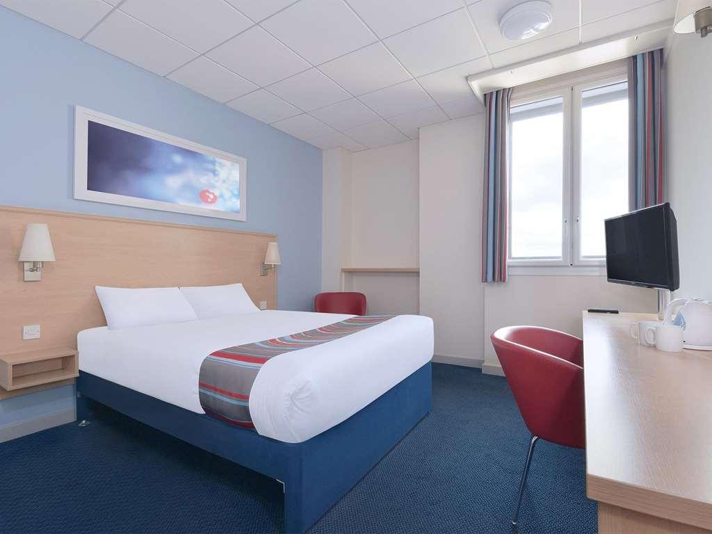 Travelodge Alton Four Marks Zimmer foto